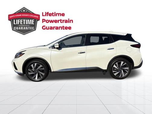 White 2023 Nissan Murano SL