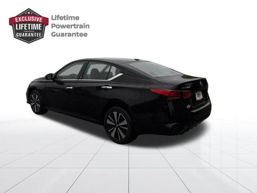 2022 Nissan Altima 2.5 SL