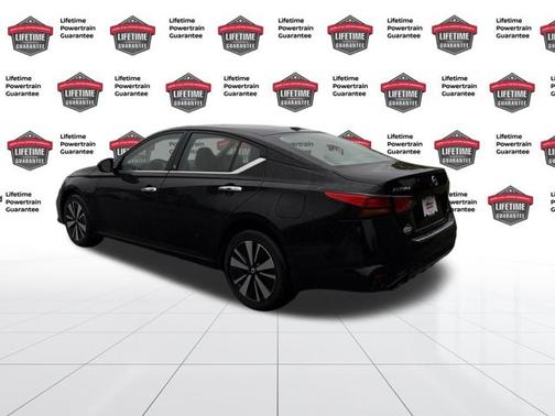 2022 Nissan Altima 2.5 SL