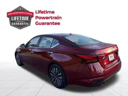 Scarlet Ember 2024 Nissan Altima 2.5 SV