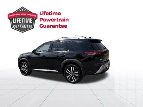 Black 2025 Nissan Pathfinder Platinum
