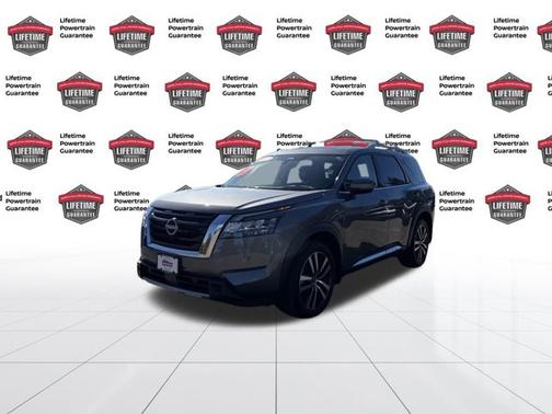 2024 Nissan Pathfinder Platinum