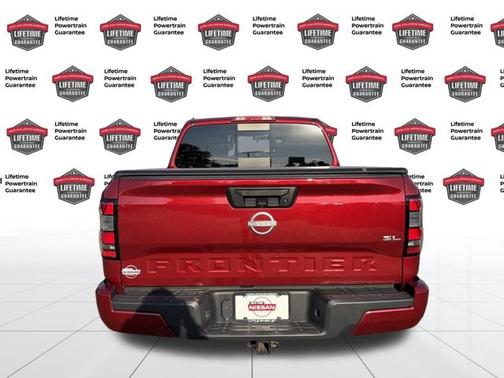 2024 Nissan Frontier SL
