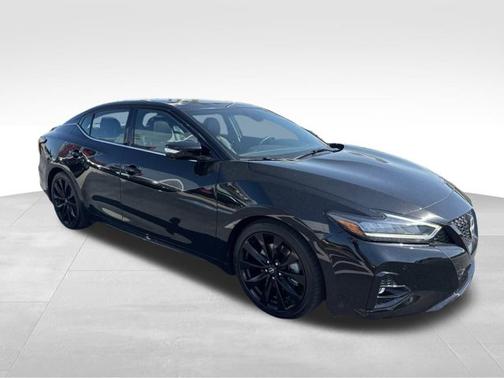 2023 Nissan Maxima SR