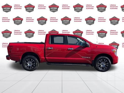2021 Nissan Titan SV