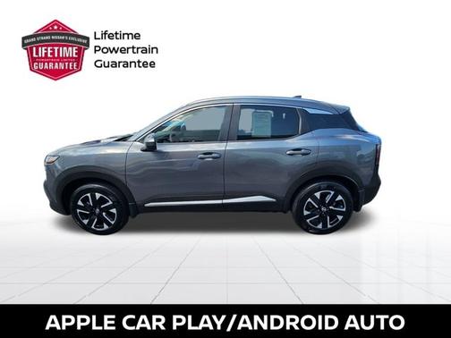 Gun Metallic 2025 Nissan Kicks SV