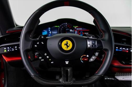 2023 Ferrari SF90 Stradale Base
