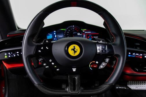 2023 Ferrari SF90 Stradale Base