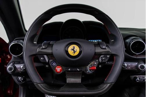 2023 Ferrari 812 GTS Base