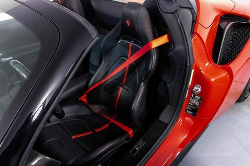 2022 Ferrari SF90 Spider Base