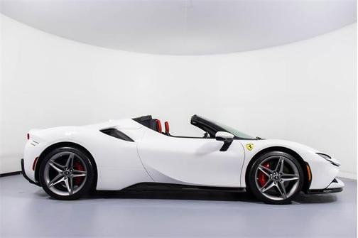 2024 Ferrari SF90 Spider Base