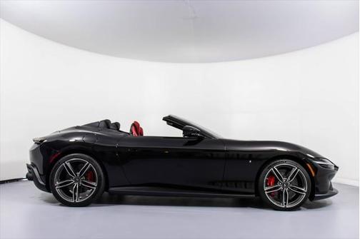 2024 Ferrari Roma Spider