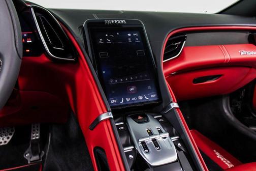 2024 Ferrari Roma Base