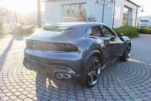 2024 Ferrari Purosangue Base