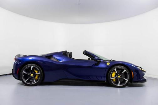 2022 Ferrari SF90 Spider Base