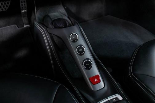 2016 Ferrari 488 GTB Base