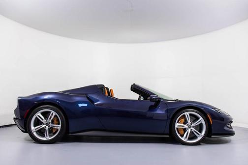 2025 Ferrari 296 GTS Base