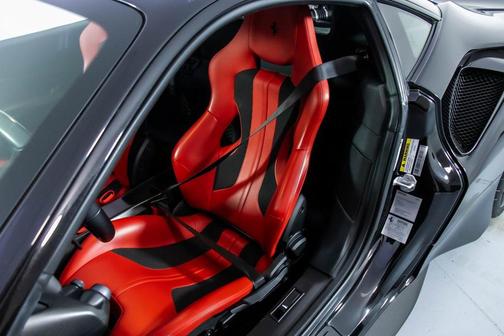 2020 Ferrari 488 Pista Base