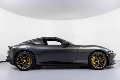 2024 Ferrari Roma Base