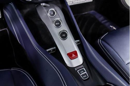 2016 Ferrari California T