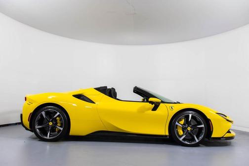 Giallo Modena 2023 Ferrari SF90 Spider Base