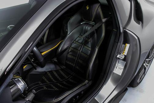 2020 Ferrari 812 Superfast Base