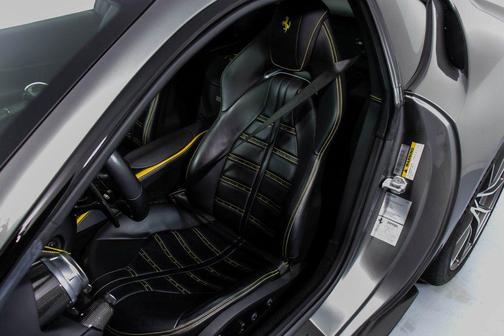 2020 Ferrari 812 Superfast Base