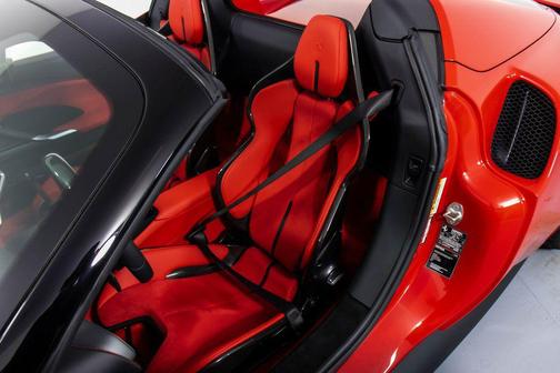 2024 Ferrari 296 GTS Base