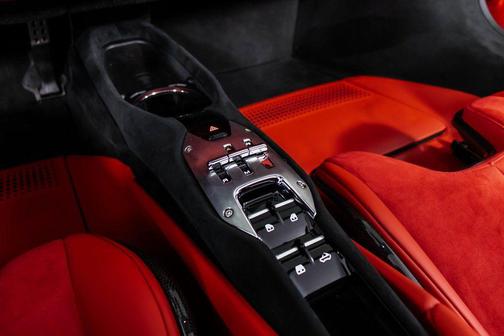 2024 Ferrari 296 GTS Base