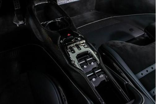 2023 Ferrari SF90 Spider Base