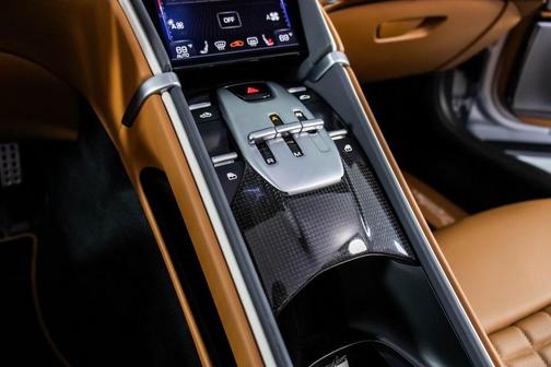 2025 Ferrari Roma Spider Base