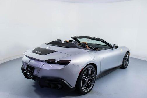 2025 Ferrari Roma Spider Base