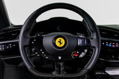 2023 Ferrari SF90 Stradale Base