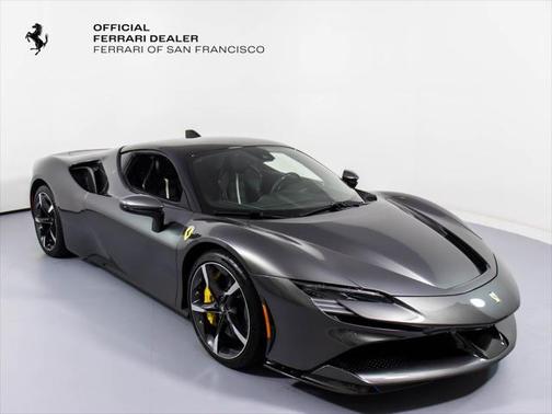 2023 Ferrari SF90 Stradale Base
