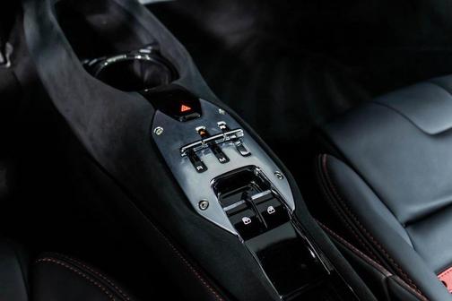 2021 Ferrari SF90 Stradale Base