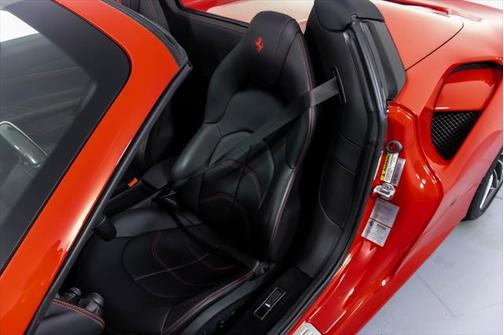 2019 Ferrari 488 Spider Base