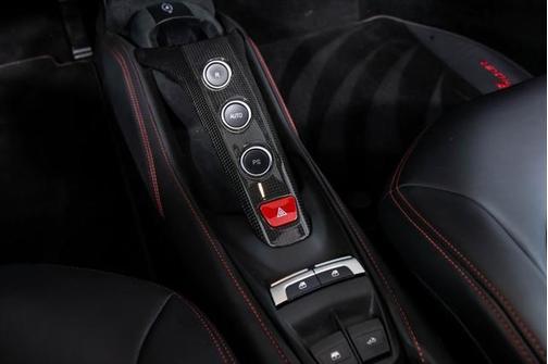 2019 Ferrari 488 Spider Base
