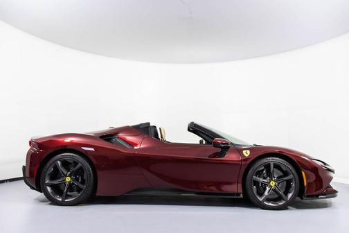 2024 Ferrari SF90 Spider Base