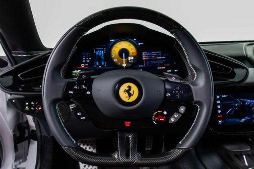 Bianco Cervino 2025 Ferrari 12Cilindri Base