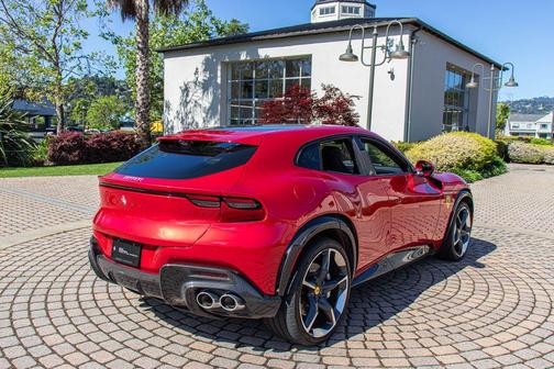 Rosso Portofino 2024 Ferrari Purosangue Base