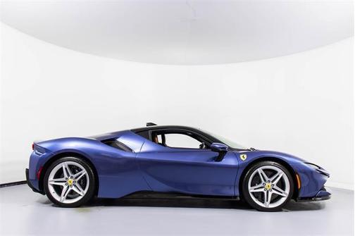 2021 Ferrari SF90 Stradale Base