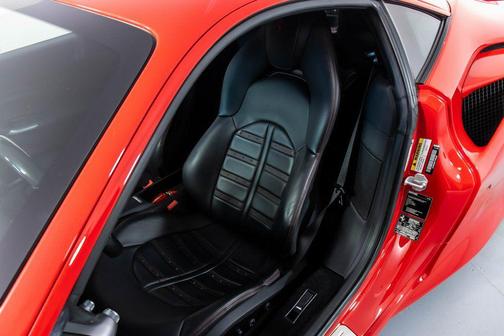 2022 Ferrari F8 Tributo Base