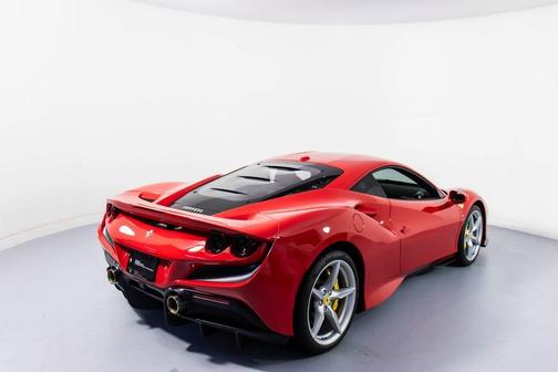 2022 Ferrari F8 Tributo Base