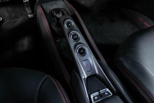 2022 Ferrari F8 Tributo Base