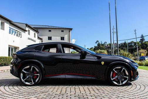 Nero Daytona 2024 Ferrari Purosangue Base
