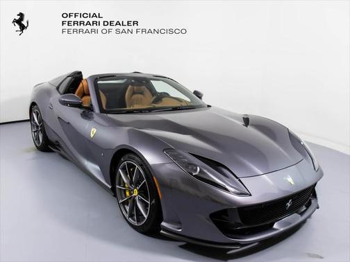 2022 Ferrari 812 GTS Base