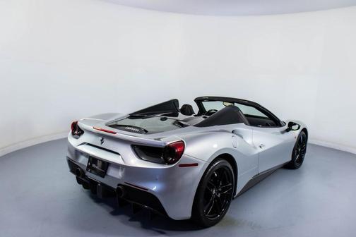 2017 Ferrari 488 Spider Base