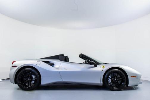 2017 Ferrari 488 Spider Base