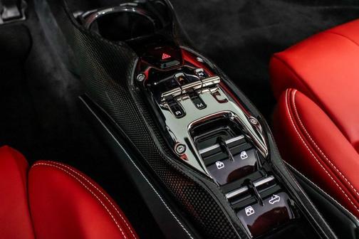 2023 Ferrari SF90 Spider Base