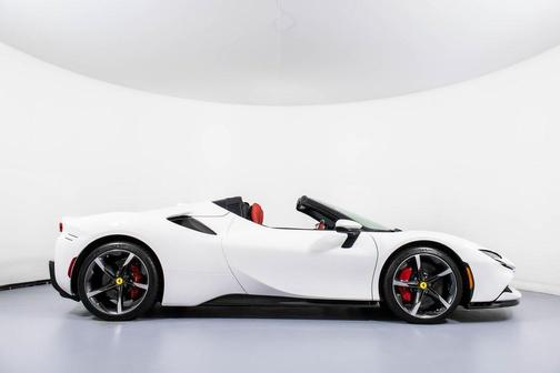 2023 Ferrari SF90 Spider Base